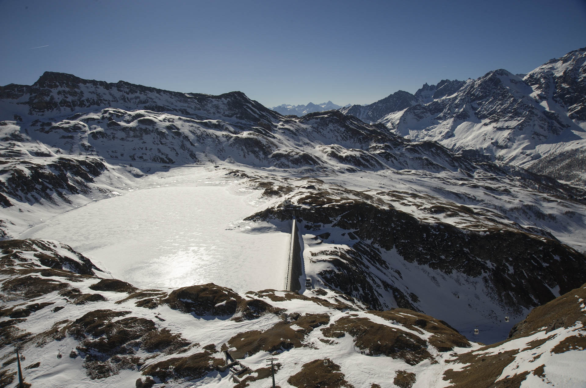 Diga del Goillet Impianto energia idroelettrica sostenibile Gruppo CVA