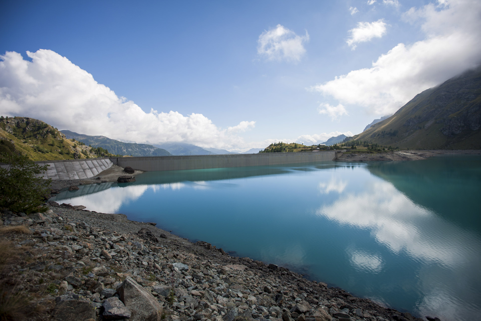 DIga di Cignana Energia Idroelettrica Acqua Gruppo CVA