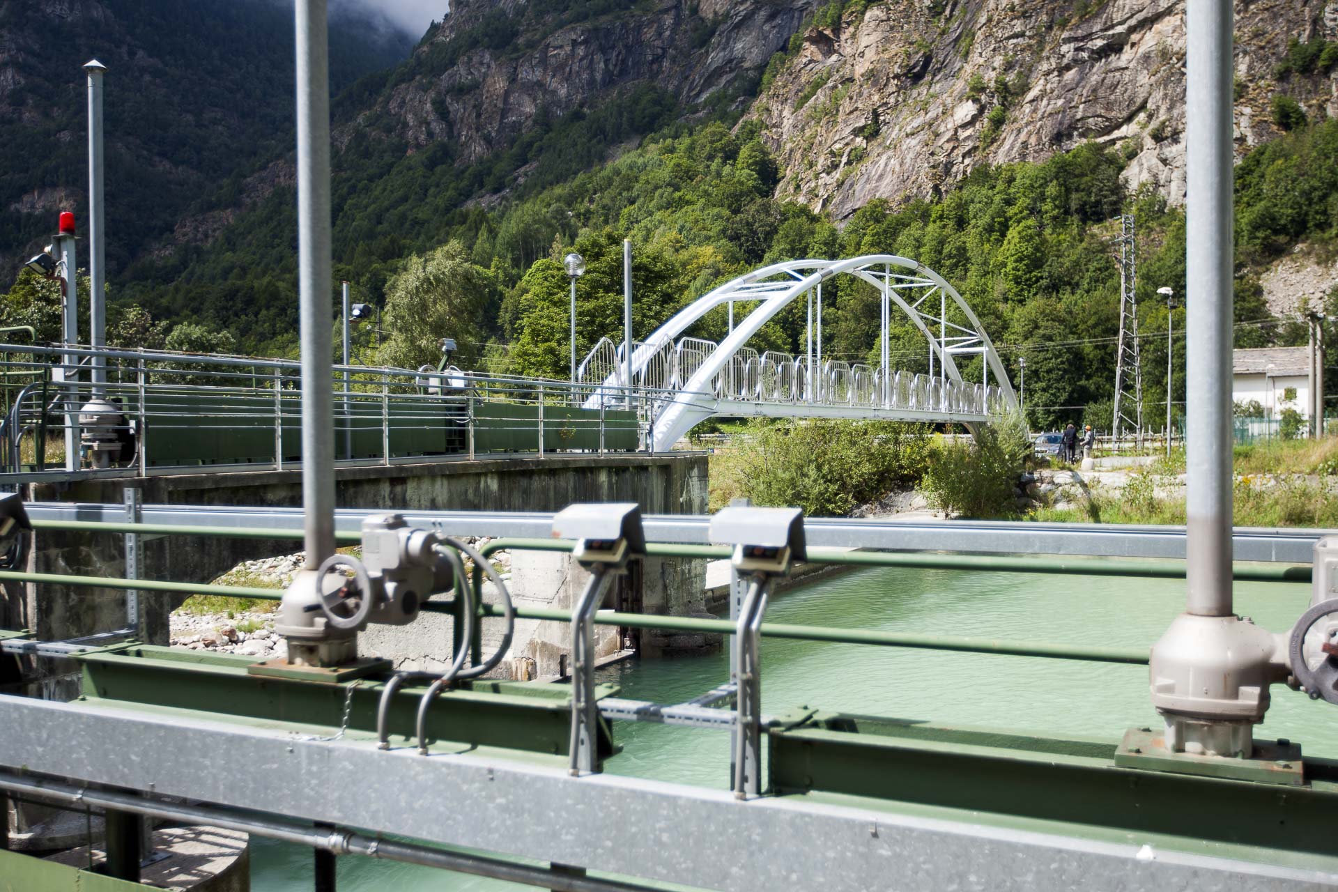 Centrale idroelettrica CVA a Zuino produzione energia elettrica verde 